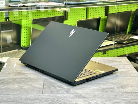 Acer Nitro ANV15-41 4